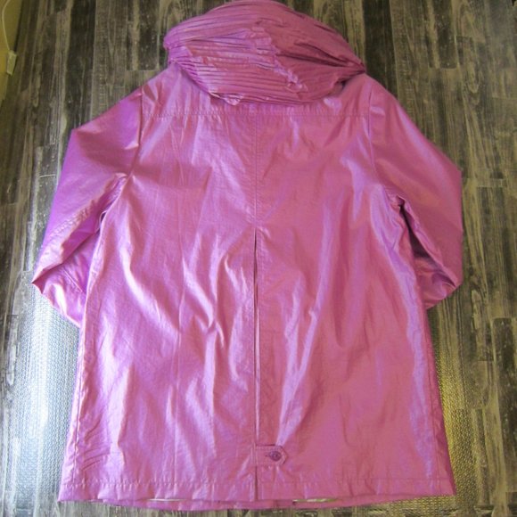 NWT Pleated Hood Water/Wind Resistant Jacket - Picture 6 of 8